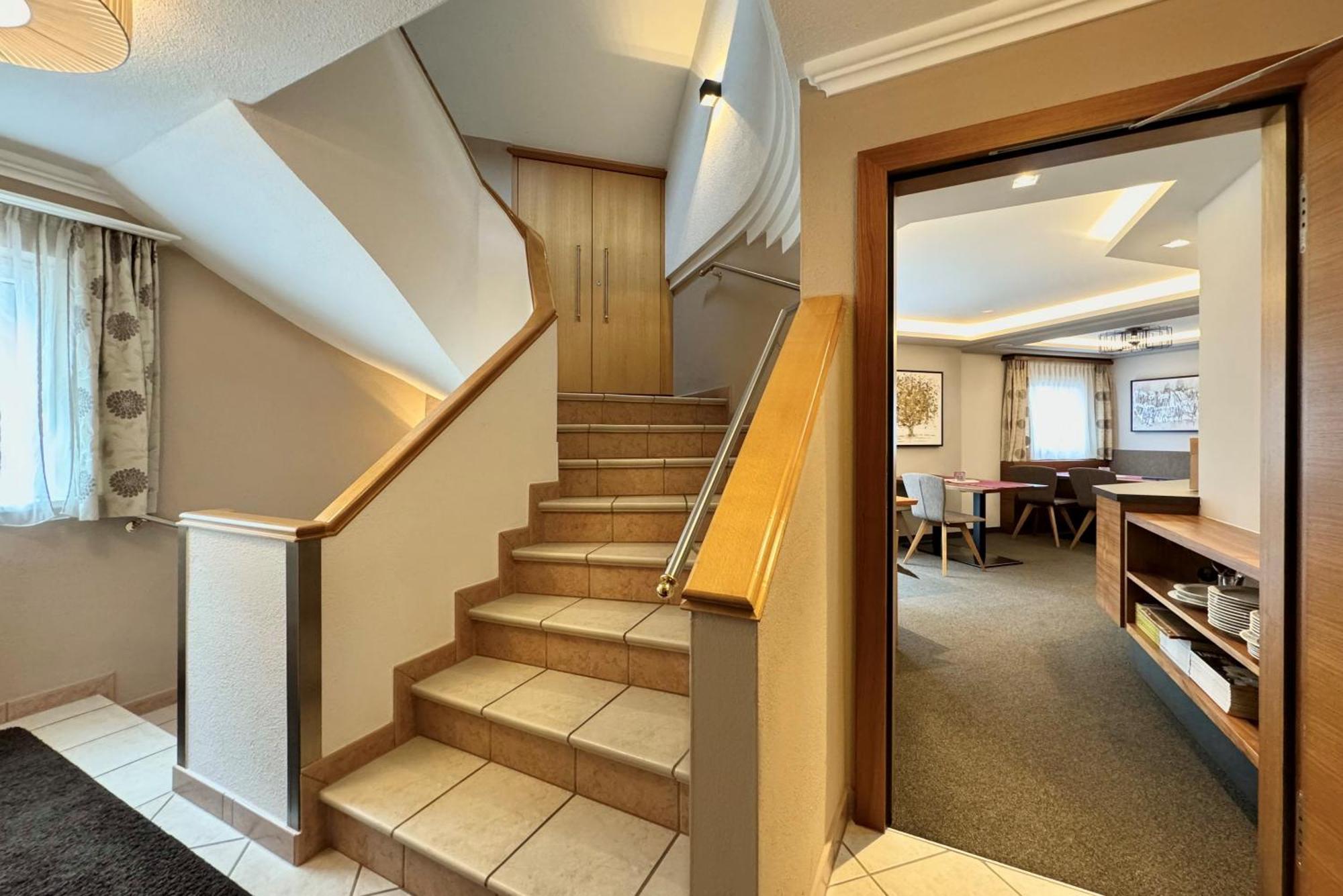 Gruetter Luxury Apartments Ишгль Экстерьер фото