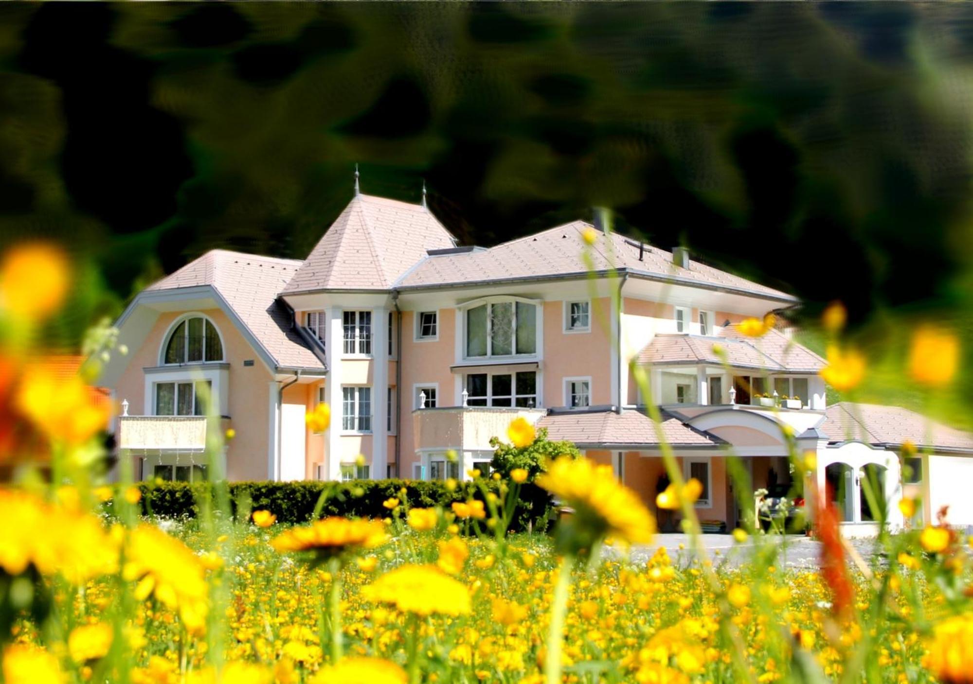 Gruetter Luxury Apartments Ишгль Экстерьер фото